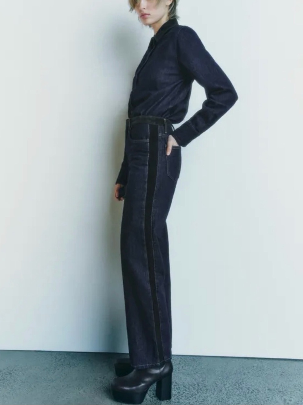 Zara ZW Collection Relaxed Fit Blue Jeans Suede Trim Size 28 EU 38